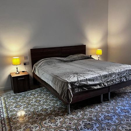 Dar Barbara - Duplex 1 Double Bed Maltese Style House Villa Cospicua Ngoại thất bức ảnh