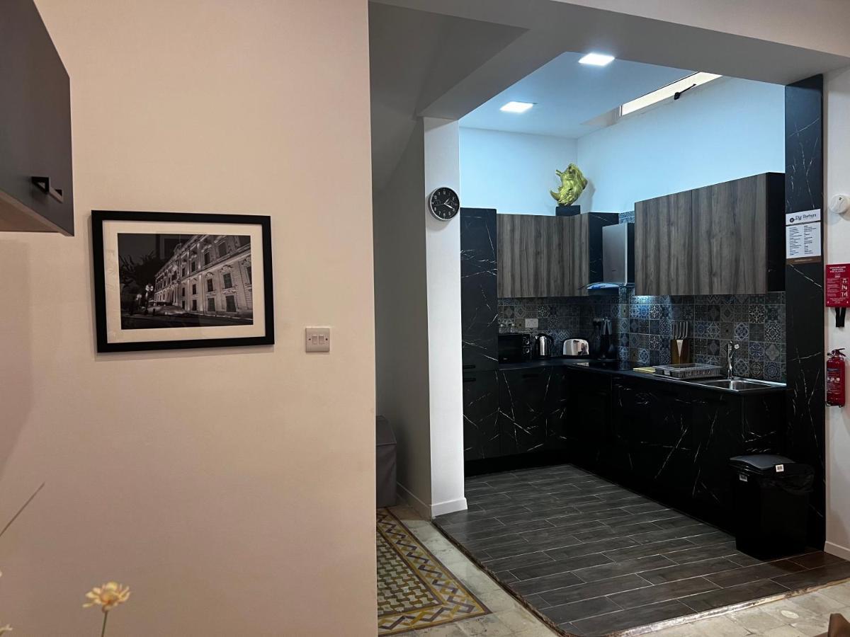 Dar Barbara - Duplex 1 Double Bed Maltese Style House Villa Cospicua Ngoại thất bức ảnh